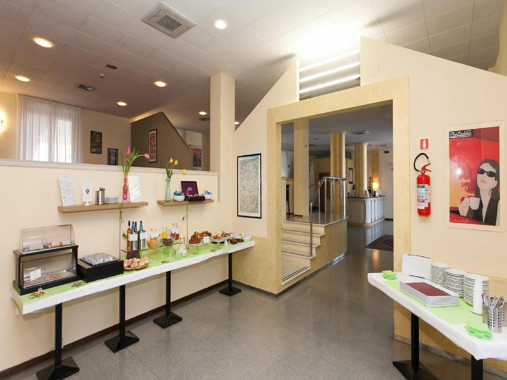 Hotel Zenit Salento Lecce Exterior foto